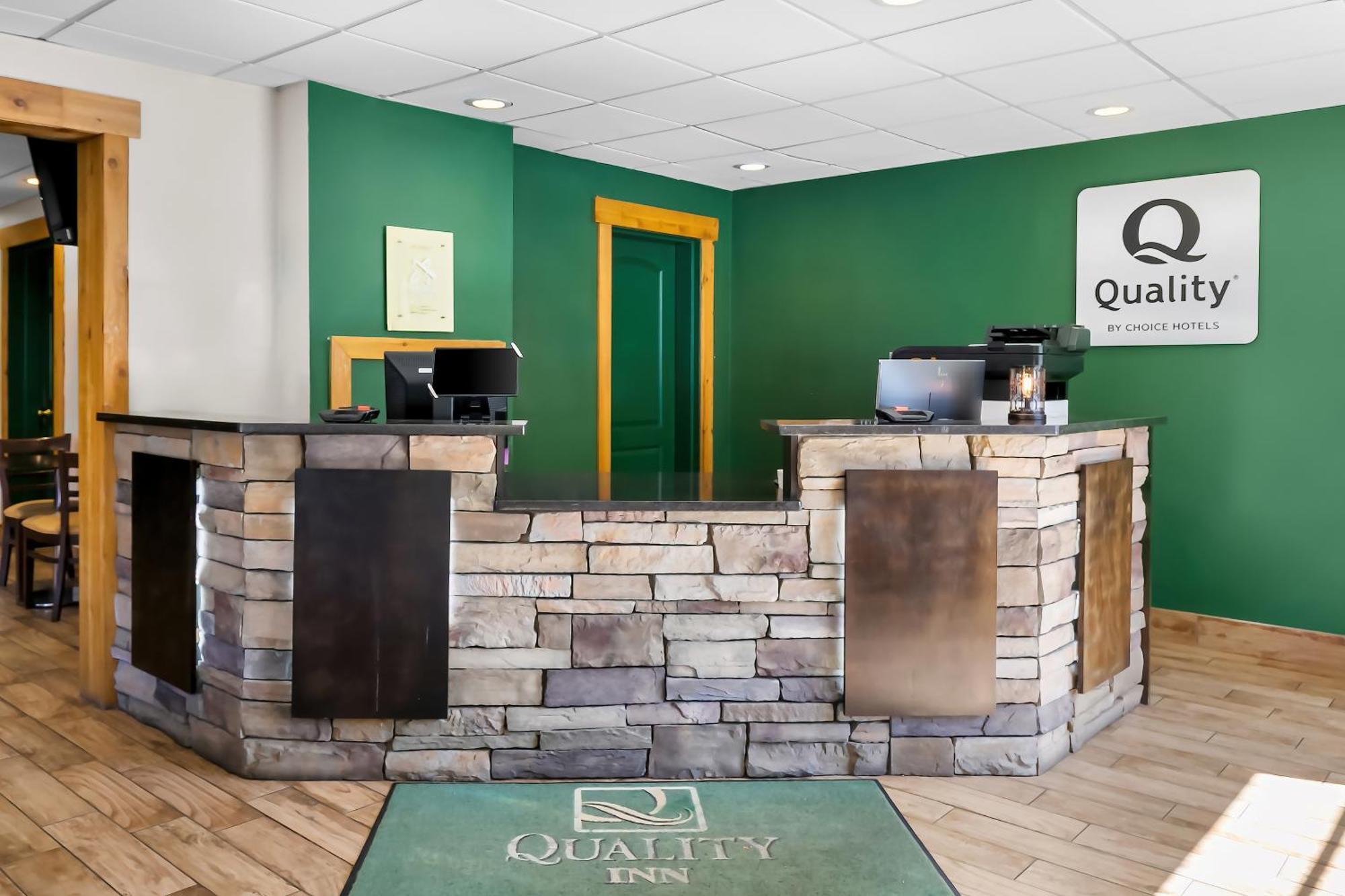 Quality Inn Downtown הלן מראה חיצוני תמונה